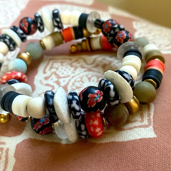 Handmade bracelet set black,red, white, turquoise 2 bracelets
Made in U… - Picture 6 of 6